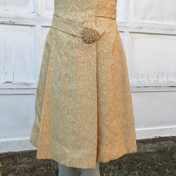 Francis Gale Gold Metallic Brocade Dress Asymmetric Waist Detail Vintage 1960s - Picture 3 of 9